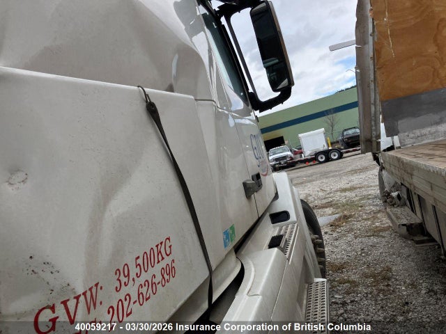 Volvo Vn L 2016 4V4NC9EHXGN956085 Image 11