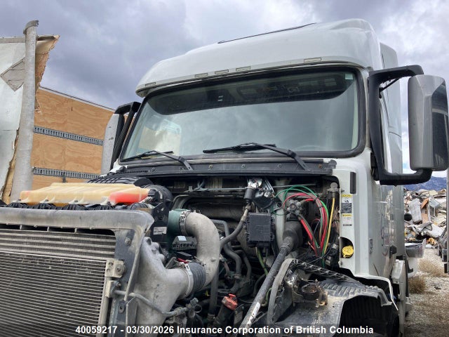 4V4NC9EHXGN956085 Volvo Vn L