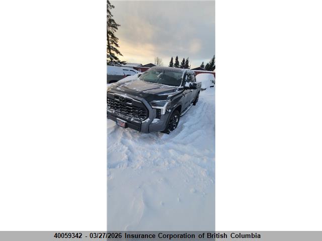 2025 Toyota Tundra Hybrid Limited 4x4 მანქანა იყიდება აუქციონზე, vin: 5TFWC5DB6SX108272, აუქციონის ნომერი: 40059342