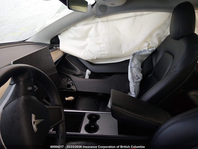 Продажа на аукционе авто 2022 Tesla Model 3, vin: 5YJ3E1EAXNF336883, номер лота: 40054217