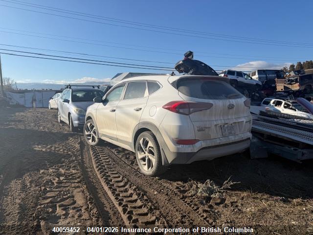 KM8J3CA28JU711321 Hyundai Tucson Limited/sport And Eco/se