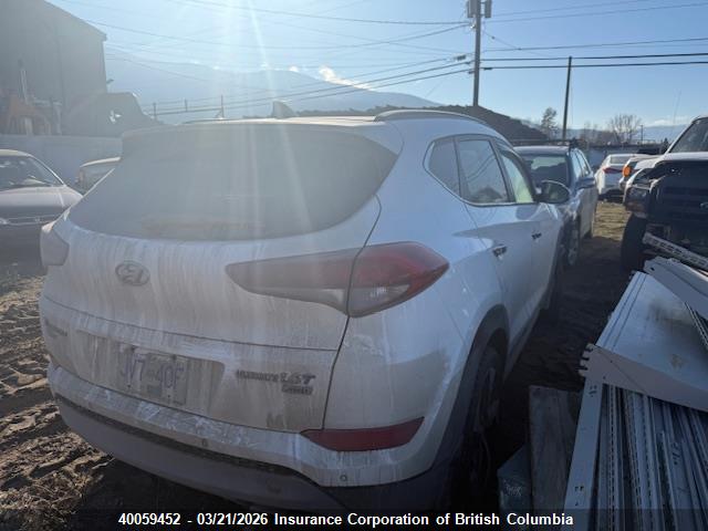 KM8J3CA28JU711321 Hyundai Tucson Limited/sport And Eco/se