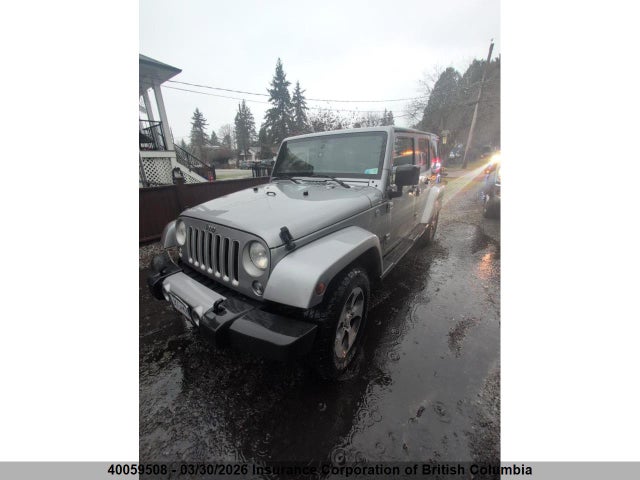 1C4BJWEG3JL803142 Jeep Wrangler Unlimited Sahara