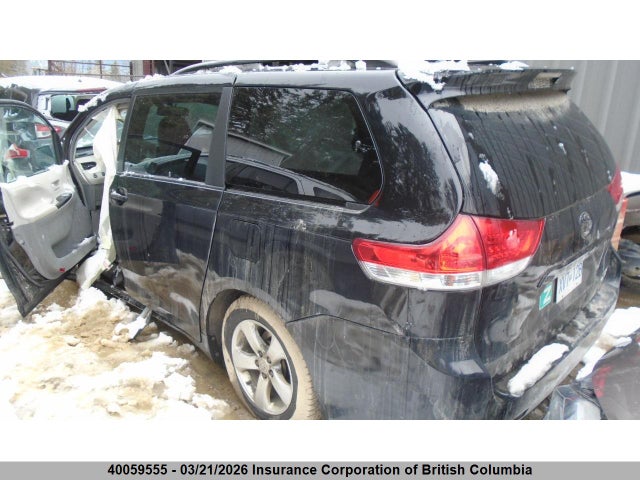 Продажа на аукционе авто 2013 Toyota Sienna Le, vin: 5TDJK3DC6DS062221, номер лота: 40059555