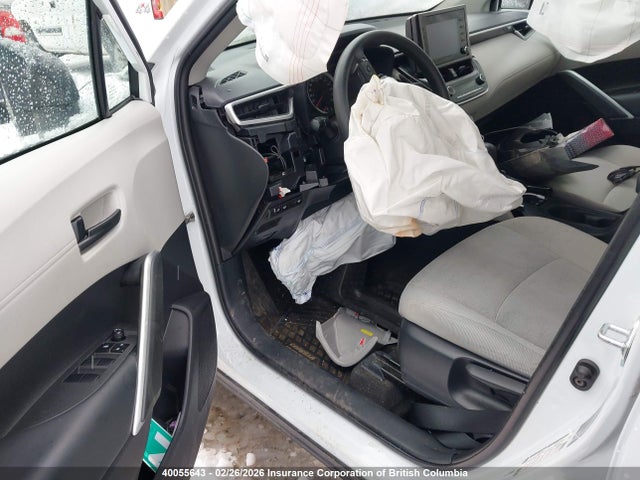40055643 :رقم المزاد ، 7MUAAABG7NV004994 vin ، 2022 Toyota Corolla Cross L مزاد بيع
