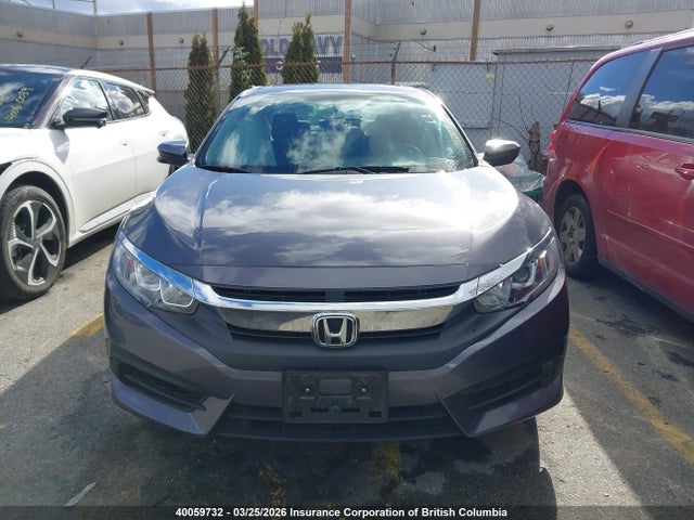 2016 Honda Civic მანქანა იყიდება აუქციონზე, vin: 2HGFC2F71GH021318, აუქციონის ნომერი: 40059732