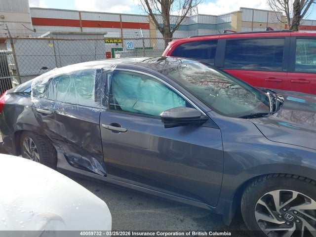 2016 Honda Civic მანქანა იყიდება აუქციონზე, vin: 2HGFC2F71GH021318, აუქციონის ნომერი: 40059732