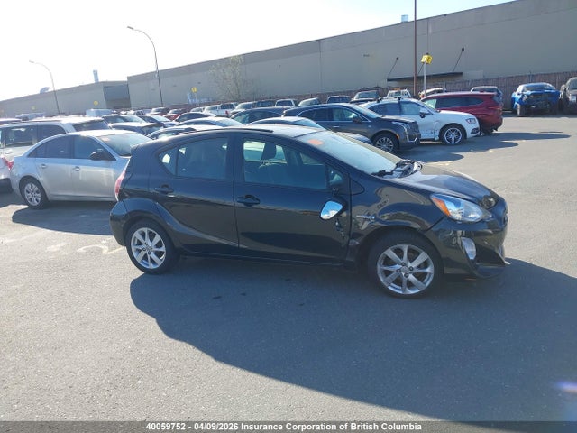JTDKDTB36G1117396 Toyota Prius
