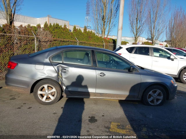 40059780 :رقم المزاد ، 3VW2K7AJ9DM282979 vin ، 2013 Volkswagen Jetta مزاد بيع
