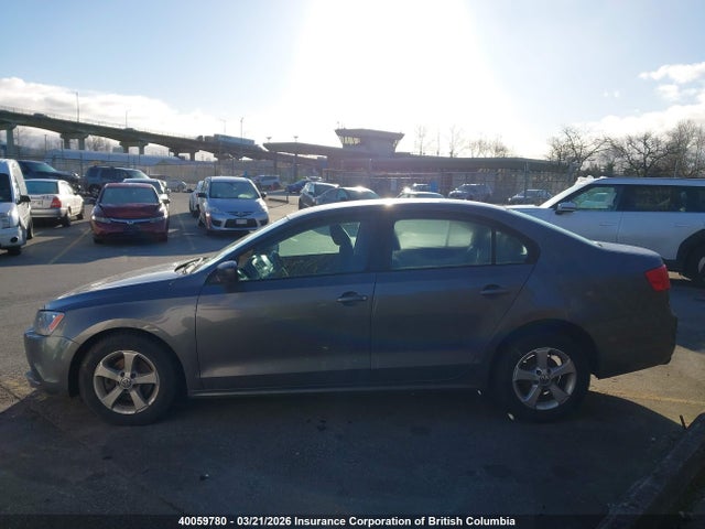 40059780 :رقم المزاد ، 3VW2K7AJ9DM282979 vin ، 2013 Volkswagen Jetta مزاد بيع