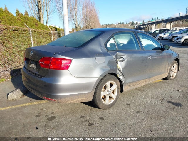 40059780 :رقم المزاد ، 3VW2K7AJ9DM282979 vin ، 2013 Volkswagen Jetta مزاد بيع