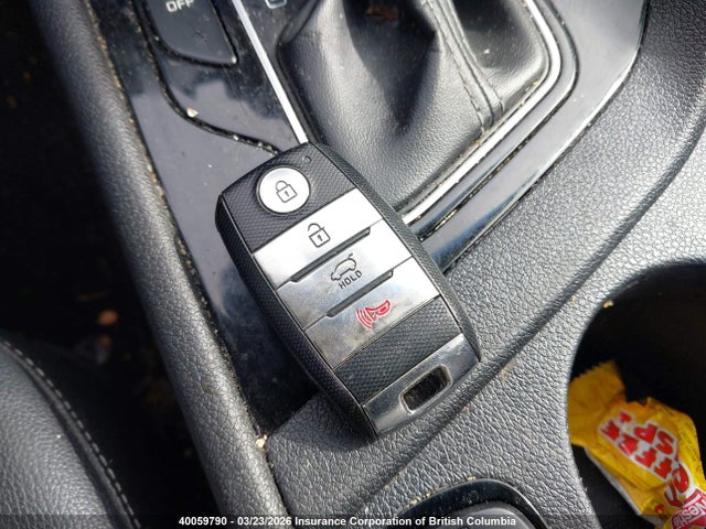KNDCC3LC9H5085978 KIA Niro