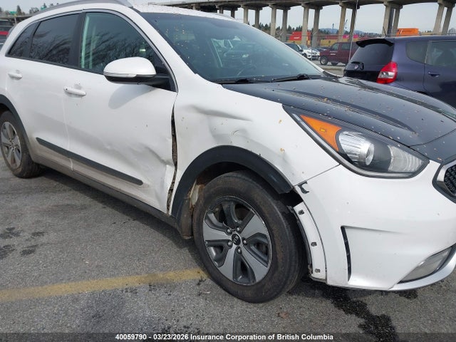 KNDCC3LC9H5085978 KIA Niro