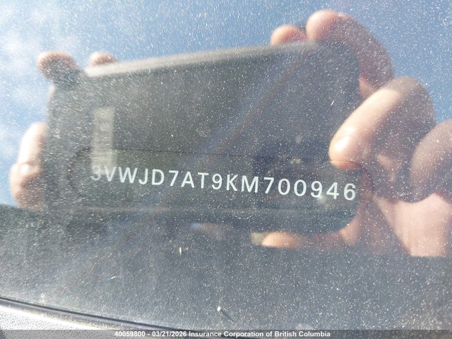 3VWJD7AT9KM700946 Volkswagen Beetle Se