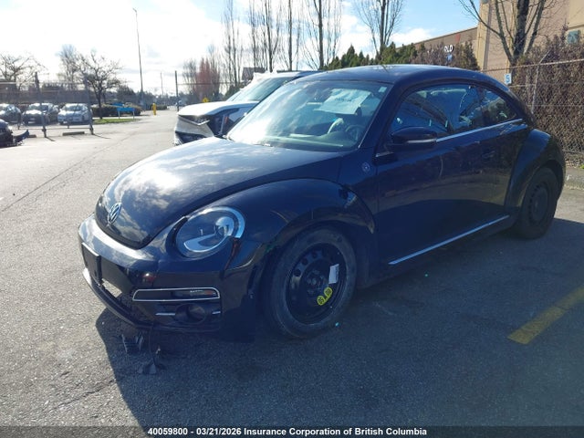3VWJD7AT9KM700946 Volkswagen Beetle Se