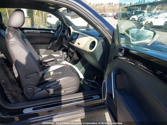 3VWJD7AT9KM700946 Volkswagen Beetle Se
