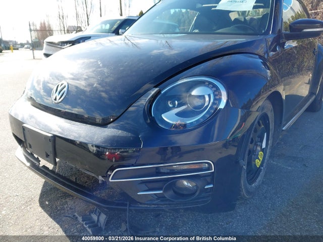 3VWJD7AT9KM700946 Volkswagen Beetle Se