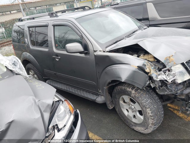 40042955 :رقم المزاد ، 5N1AR18W26C667681 vin ، 2006 Nissan Pathfinder Le/se/xe مزاد بيع