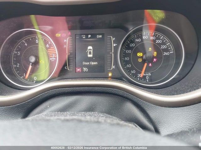 2016 Jeep Cherokee Latitude მანქანა იყიდება აუქციონზე, vin: 1C4PJMCB1GW266229, აუქციონის ნომერი: 40052628