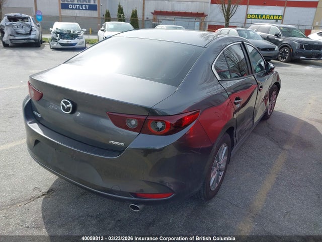 JM1BPACMXS1758367 Mazda Mazda3 Gs