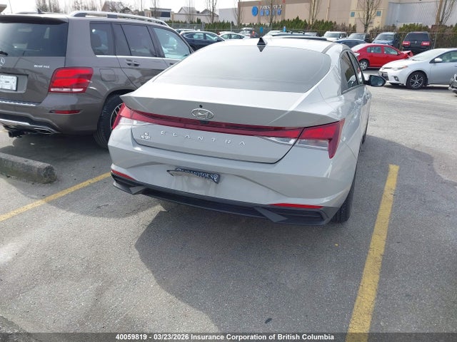 KMHLM4AG1MU130853 Hyundai Elantra Preferred Ivt