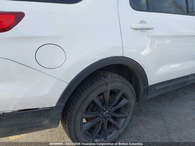 40059908 :رقم المزاد ، 1FM5K8D84JGB95751 vin ، 2018 Ford Explorer Xlt مزاد بيع
