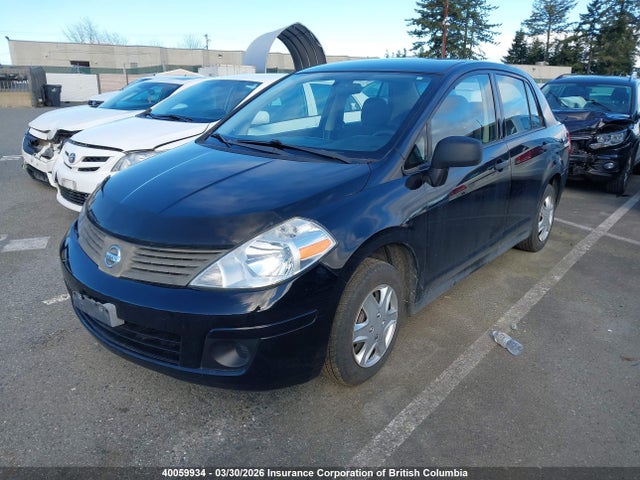 40059934 :رقم المزاد ، 3N1CC1AP8AL421901 vin ، 2010 Nissan Versa مزاد بيع