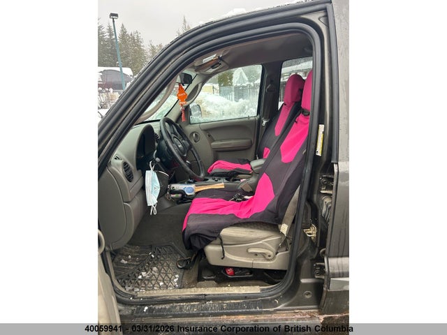 2005 Jeep Liberty Sport მანქანა იყიდება აუქციონზე, vin: 1J4GL48K35W538774, აუქციონის ნომერი: 40059941