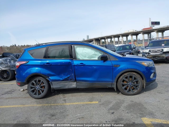 1FMCU9GD1HUB32943 Ford ESCAPE SE