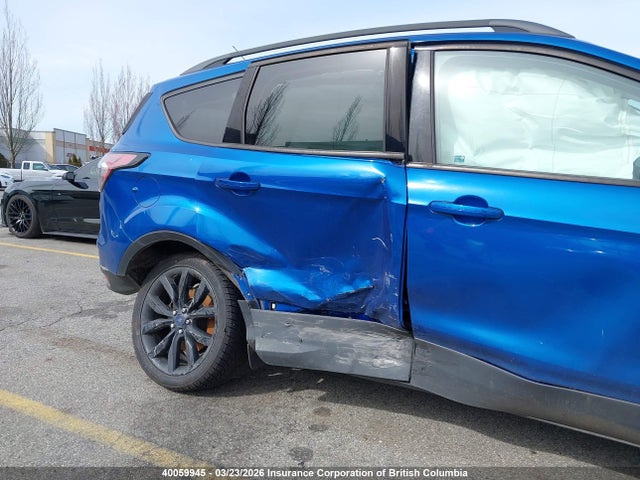 1FMCU9GD1HUB32943 Ford ESCAPE SE
