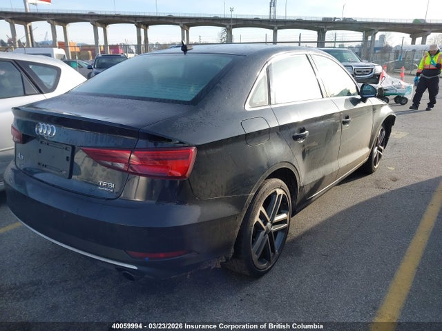 WAUE8GFF3H1009555 Audi A3