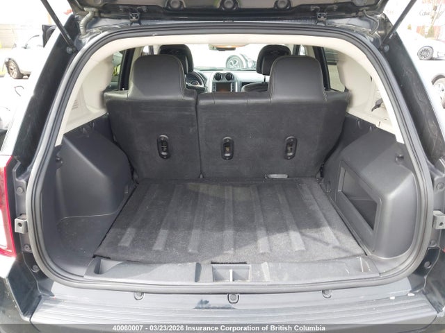 40060007 :رقم المزاد ، 1C4NJDAB8GD594091 vin ، 2016 Jeep Compass Sport مزاد بيع