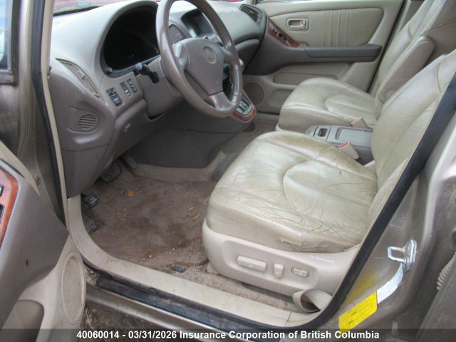 40060014 :رقم المزاد ، JT6HF10U5Y0099069 vin ، 2000 Lexus Rx 300 مزاد بيع