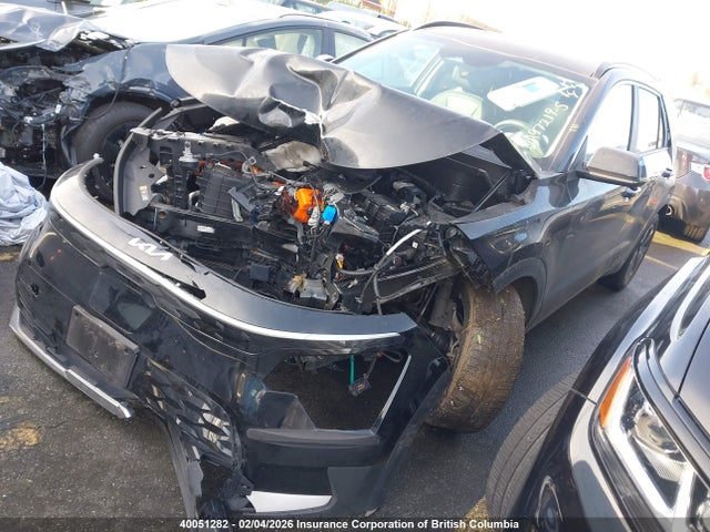 KNDCR3L17P5060329 KIA Niro Wind