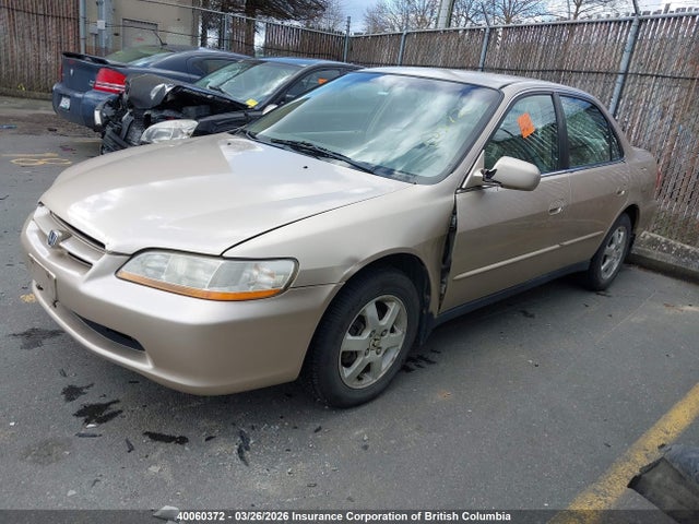 2000 Honda Accord Se მანქანა იყიდება აუქციონზე, vin: 1HGCG5677YA816141, აუქციონის ნომერი: 40060372