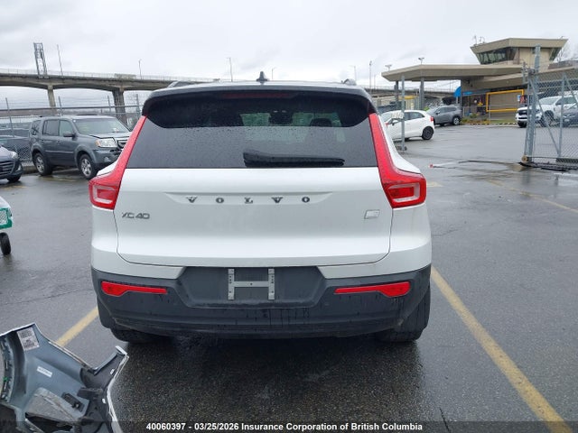 YV4ED3UR9M2566038 Volvo XC40