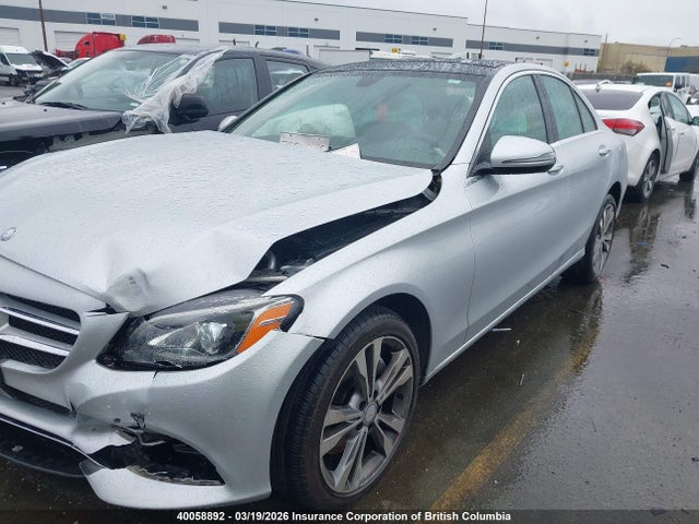 2017 Mercedes-benz C 300 4mati მანქანა იყიდება აუქციონზე, vin: 55SWF4KB8HU196196, აუქციონის ნომერი: 40058892