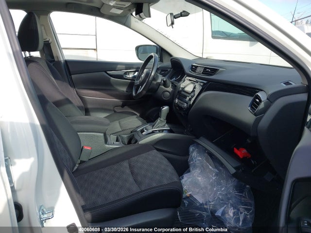 JN1BJ1CP1JW108584 Nissan Rogue Sport S/sv/sl