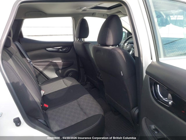 JN1BJ1CP1JW108584 Nissan Rogue Sport S/sv/sl