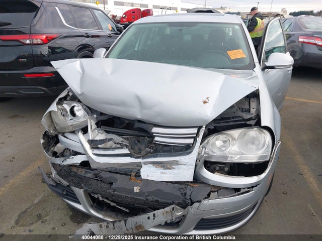 40044088 :رقم المزاد ، 3VWHM71K78M124210 vin ، 2008 Volkswagen Jetta S مزاد بيع