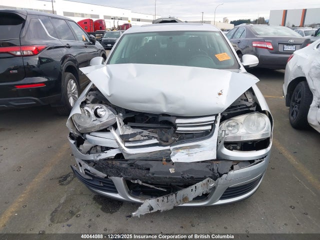 40044088 :رقم المزاد ، 3VWHM71K78M124210 vin ، 2008 Volkswagen Jetta S مزاد بيع