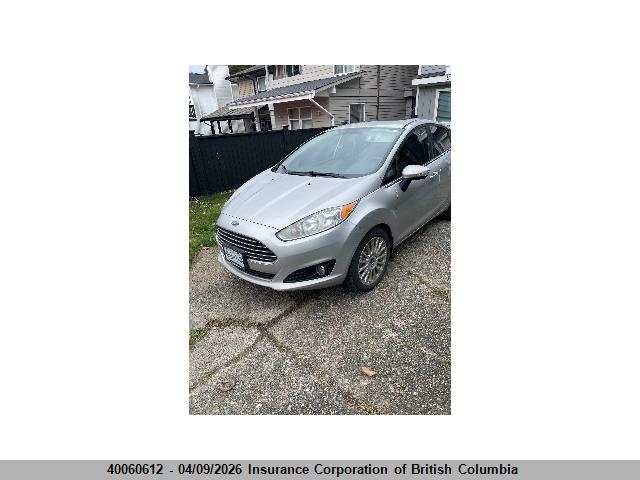 3FADP4FJXEM208627 Ford Fiesta Titanium