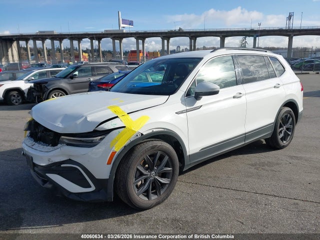2024 Volkswagen Tiguan Comfortline მანქანა იყიდება აუქციონზე, vin: 3VV2B7AX8RM123449, აუქციონის ნომერი: 40060634