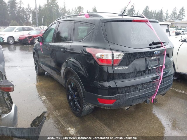 1FMCU9J93HUD01039 Ford Escape Titanium
