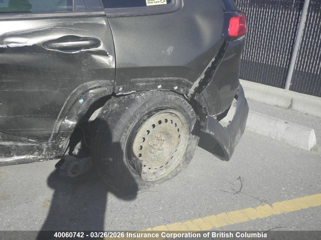 40060742 :رقم المزاد ، 1C4PJMBS9FW755686 vin ، 2015 Jeep Cherokee Trailhawk مزاد بيع