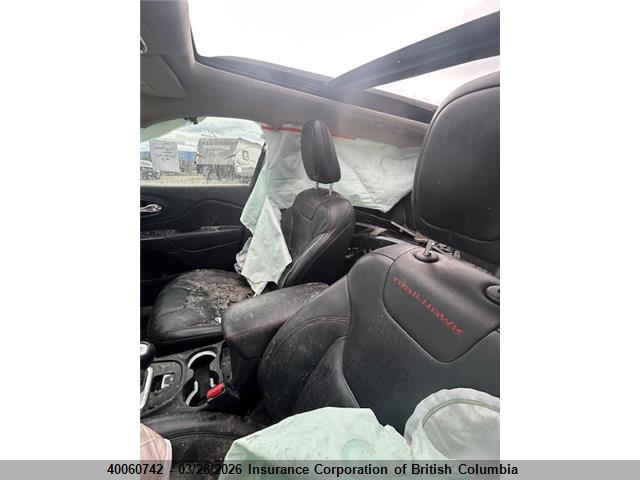 40060742 :رقم المزاد ، 1C4PJMBS9FW755686 vin ، 2015 Jeep Cherokee Trailhawk مزاد بيع
