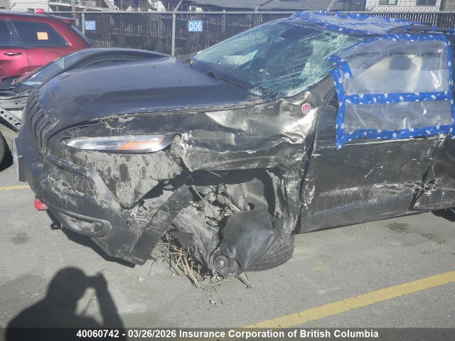 40060742 :رقم المزاد ، 1C4PJMBS9FW755686 vin ، 2015 Jeep Cherokee Trailhawk مزاد بيع