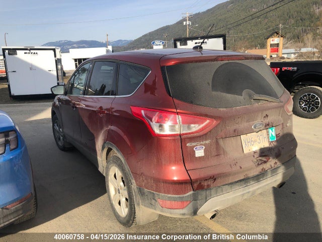 1FMCU9GX5GUA56961 Ford ESCAPE SE