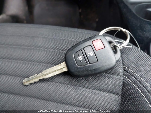 VNKKTUD34HA086194 Toyota Yaris