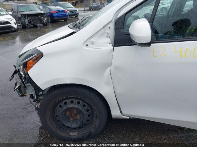 VNKKTUD34HA086194 Toyota Yaris